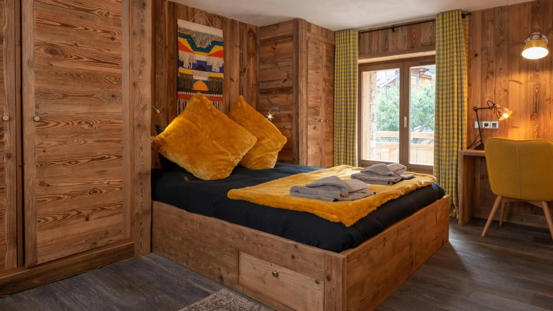 Chalet D'Exception Courchevel, 12 Pers, Prestations Haut De Gamme - Fr-1-575-238 France